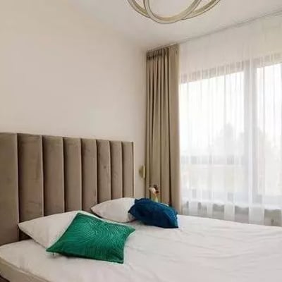 Long-term renta 3-room apartment with balcony and parking in Mokotów, Warsaw