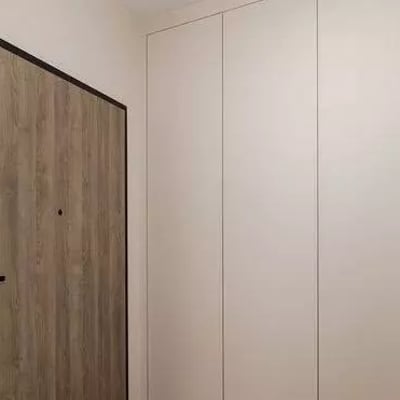 Long-term renta 3-room apartment with balcony and parking in Mokotów, Warsaw