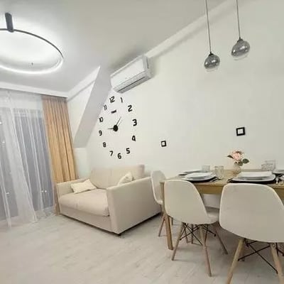 Long-term rental stylish apartment with parking included, Wrocław, Poland