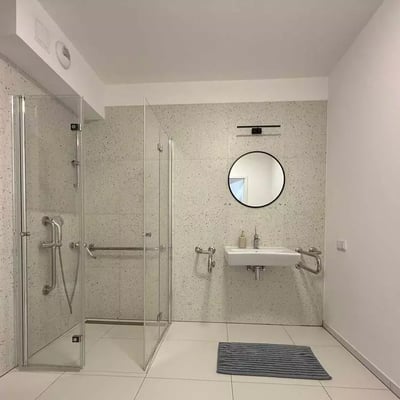 Long-term rental cozy 1-room apartment with balcony and pet-friendly, Wrocław