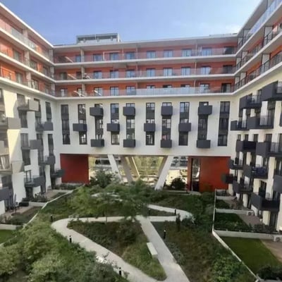 Long-term rent spacious apartment in Wrocław city center with balcony