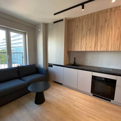 Long-term rental of a 2-room apartment in the center of Wrocław — perfect for a couple