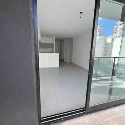 Long-term rental studio with balcony in Las Cañitas, Buenos Aires