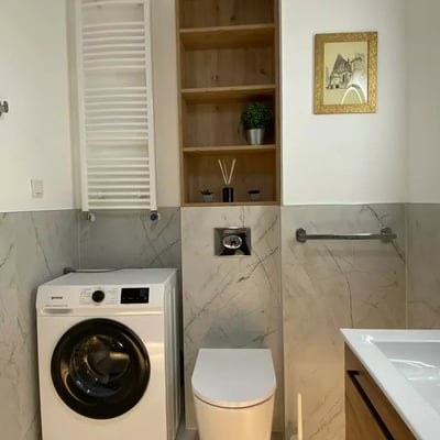 Alquiler a largo plazo departamento de 2 habitaciones con balcón y aire acondicionado en Breslavia