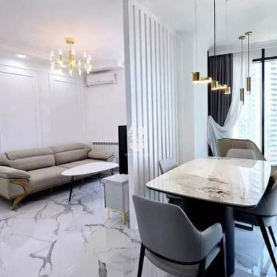 Alquiler a largo plazo apartamento de 2 dormitorios con balcón y vista al mar, Shartava 16, Batumi