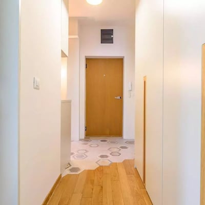 Long-term rent 2-room apartment in central Belgrade, 35m², pets allowed