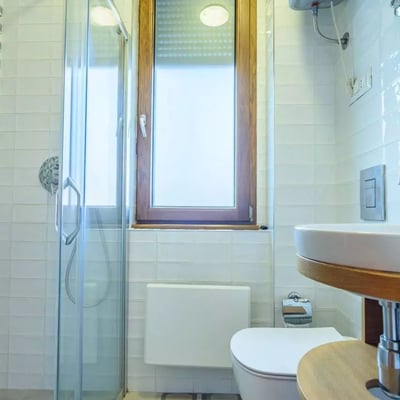 Long-term rent 2-room apartment in central Belgrade, 35m², pets allowed