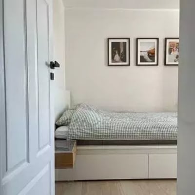 Long-term rental of a bright 3-room flat with balcony and parking ideal for a family in Wrocław