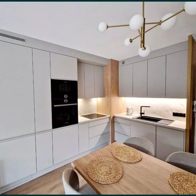 Long-term rental of a modern 2-room apartment 44 m² with balcony and parking in Wrocław