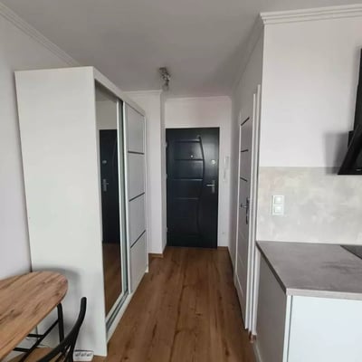 Long-term rental of a cozy studio near the city center on Legnicka st., Wroclaw