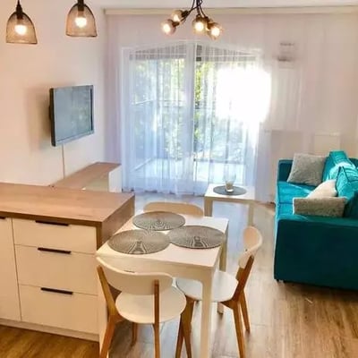 Long-term rental of a 2-room apartment 44 m² close to the city center, Wroclaw