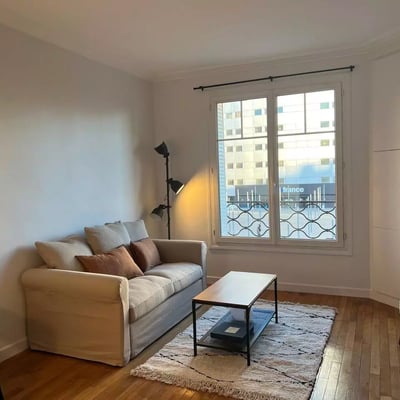 Long-term rental of a 2-room apartment in the 16th arrondissement, Paris, France