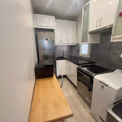 Long-term rental of a 2-room apartment 30 m² in the 16th arrondissement, Paris, France