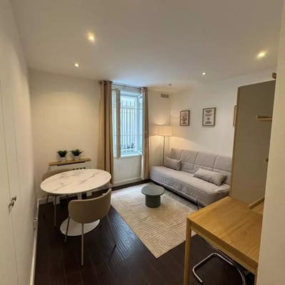 Long-term rental studio 22 m² in the 16th arrondissement, Paris, France