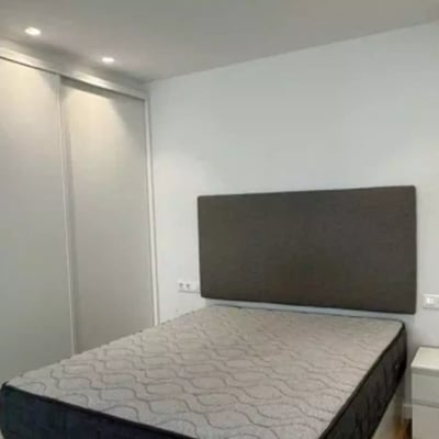 Long-term rental of a cozy renovated studio with AC in a new building in Elche, Spain