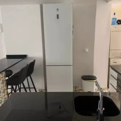 Long-term rental of a spacious apartment 110 m² with AC and parking space in Alicante