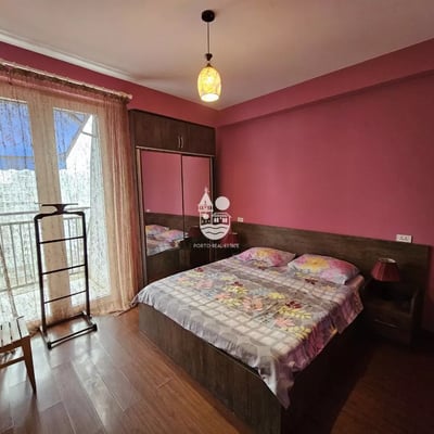 Alquiler a largo plazo amplio apartamento 3+1 en Batumi, Georgia