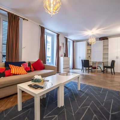 Long-term rental 2-room apartment 55m² in the 16th arrondissement of Paris