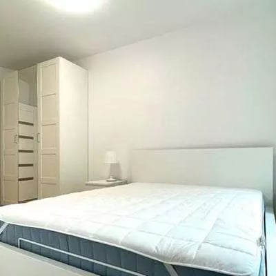 Long-term rental 3-room apartment 55 m² in Stare Miasto area, Wrocław, Poland