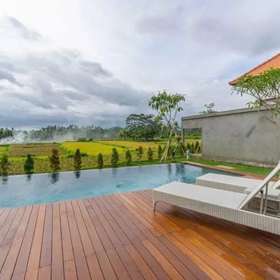 Long-term rental in Bali villa with rice field view and pool in Pejeng area