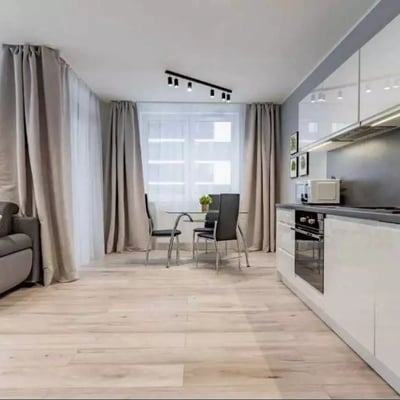 Alquiler a largo plazo en Breslavia: departamento de 2 ambientes, 50 m², con estacionamiento y se permiten mascotas