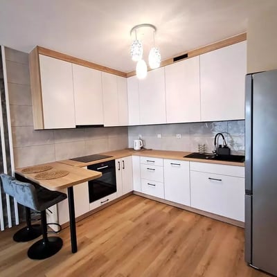Long-term rental in Wrocław modern 2-room apartment, 41 m², with parking in Atal complex