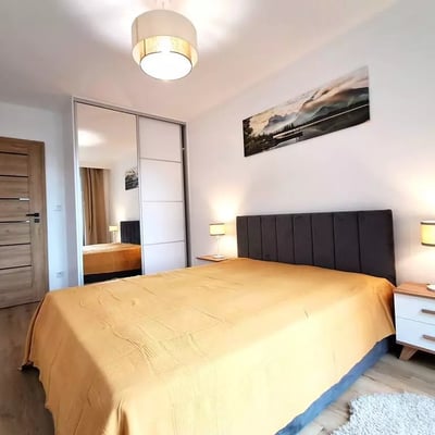 Long-term rental in Wrocław modern 2-room apartment, 41 m², with parking in Atal complex