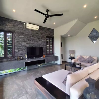 Long-term rental in Bali villa with spacious grounds and pool in Mas area