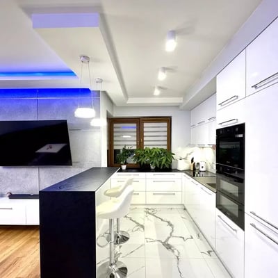 Long-term rental in Kraków stylish 3-room apartment, 74 m², with balcony and parking in Grzegórzki district