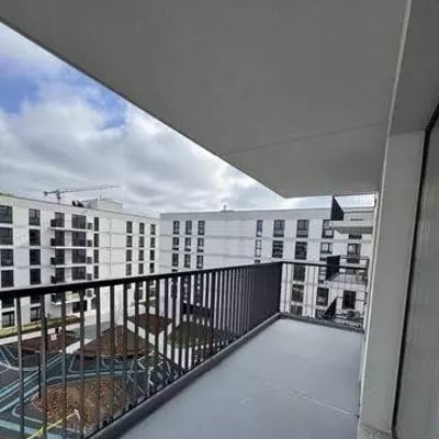 Long-term rental modern 3-room apartment with balcony in the Dębniki district, Kraków