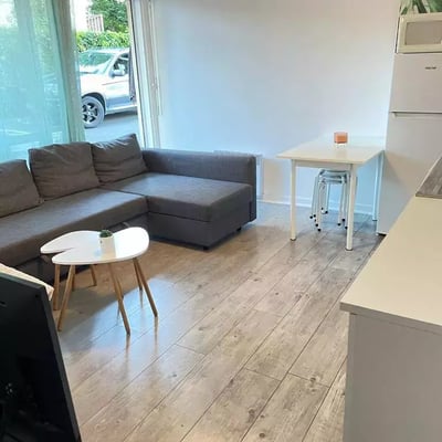Long-term rental near Paris — 2-room 40 m² apartment with small balcony on the ground floor in Villers-sur-Mer