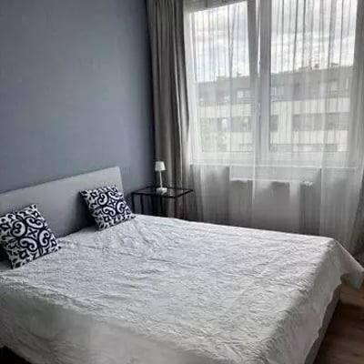 Long-term rental in Kraków — 2-room 42 m² apartment with balcony on Piltza Street, Dębniki district