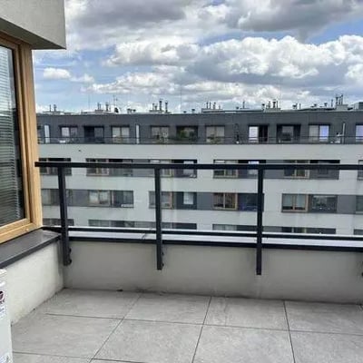 Long-term rental in Kraków — 2-room 42 m² apartment with balcony on Piltza Street, Dębniki district