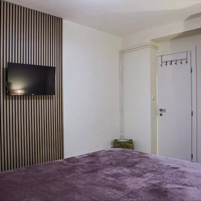 Long-term rental in Belgrade — 51 m² three-room apartment with balcony and appliances near the city center