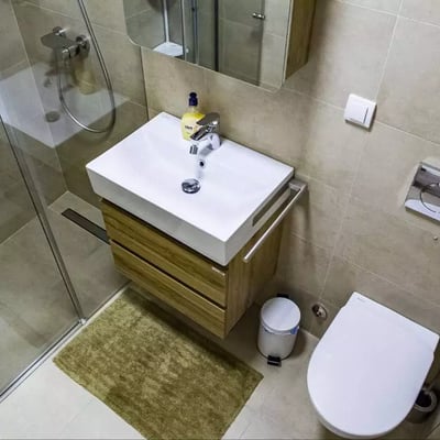 Long-term rental in Belgrade — 51 m² three-room apartment with balcony and appliances near the city center