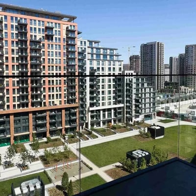 Long-term rental in Belgrade — stylish 3-room apartment 87m² in BW complex with balcony and parking