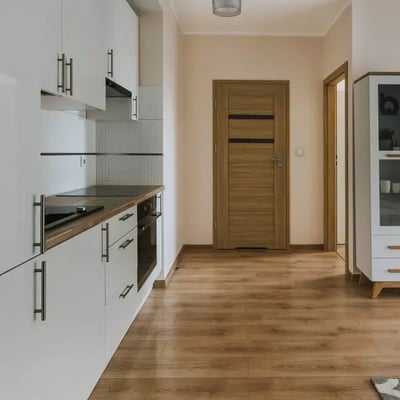Long-term rental in Wrocław — 40 m² apartment in Angel River complex with parking, gym & spa near city center