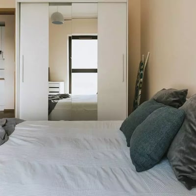 Long-term rental in Wrocław — 40 m² apartment in Angel River complex with parking, gym & spa near city center