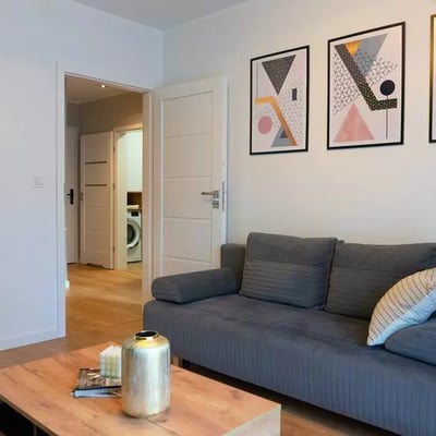 Long-term rental in Wrocław — 43 m², 3-room apartment in Angel City with separate kitchen, gym and parking