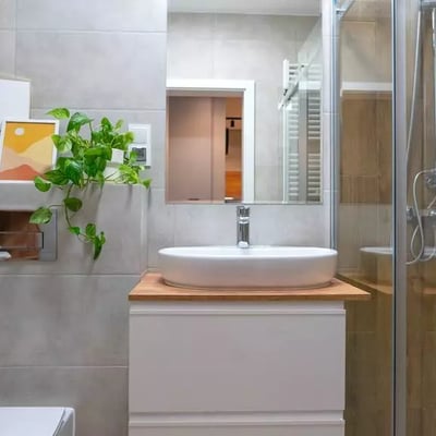 Long-term rental in Wrocław — 43 m², 3-room apartment in Angel City with separate kitchen, gym and parking