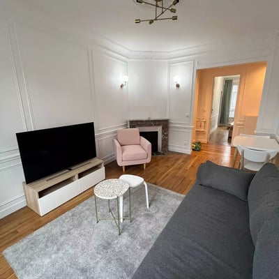 Alquiler a largo plazo en París — piso de 55 m² y 3 habitaciones con balcón en rue Barthélemy, distrito 15