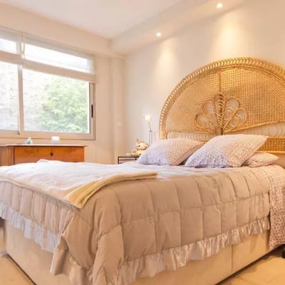 Alquiler a largo plazo en París — piso de 84 m², 3 habitaciones con terraza y ascensor en el distrito 16