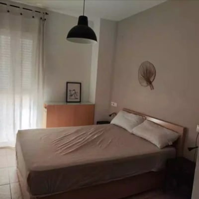 Long-term rental of a 90 m² apartment with patio, 3 bedrooms and 2 bathrooms in Alicante, pets negotiable