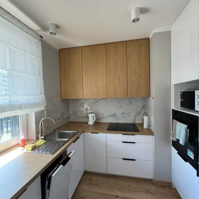 Long-term rental of a modern 54 m² 2-room apartment with a balcony in the quiet Mistrzejowice area, Krakow