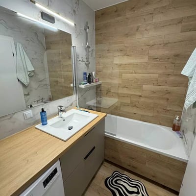 Long-term rental of a modern 54 m² 2-room apartment with a balcony in the quiet Mistrzejowice area, Krakow