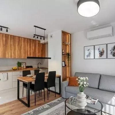 Long-term rental of a cozy 41 m² 2-room apartment with a balcony in the Mistrzejowice district, Krakow