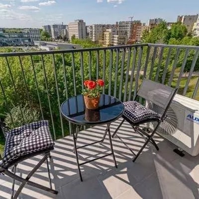 Long-term rental of a cozy 41 m² 2-room apartment with a balcony in the Mistrzejowice district, Krakow