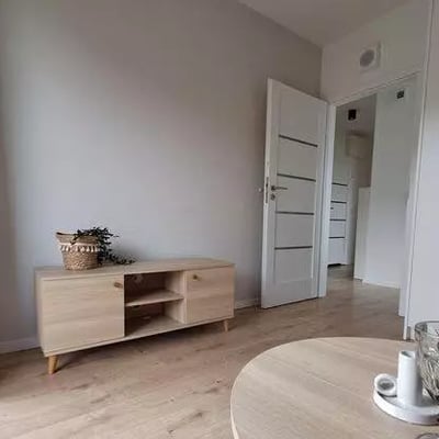 Long-term rental of a modern 54 m² 3-room apartment with a balcony in the Podgórze district, Krakow