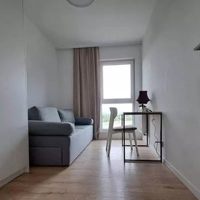 Long-term rental of a modern 54 m² 3-room apartment with a balcony in the Podgórze district, Krakow