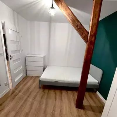 Alquiler a largo plazo de un piso de 2 habitaciones y 37 m² en Katowice